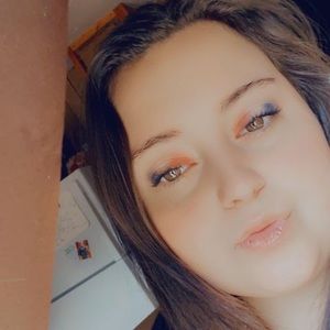 Meet your Posher, Nikki